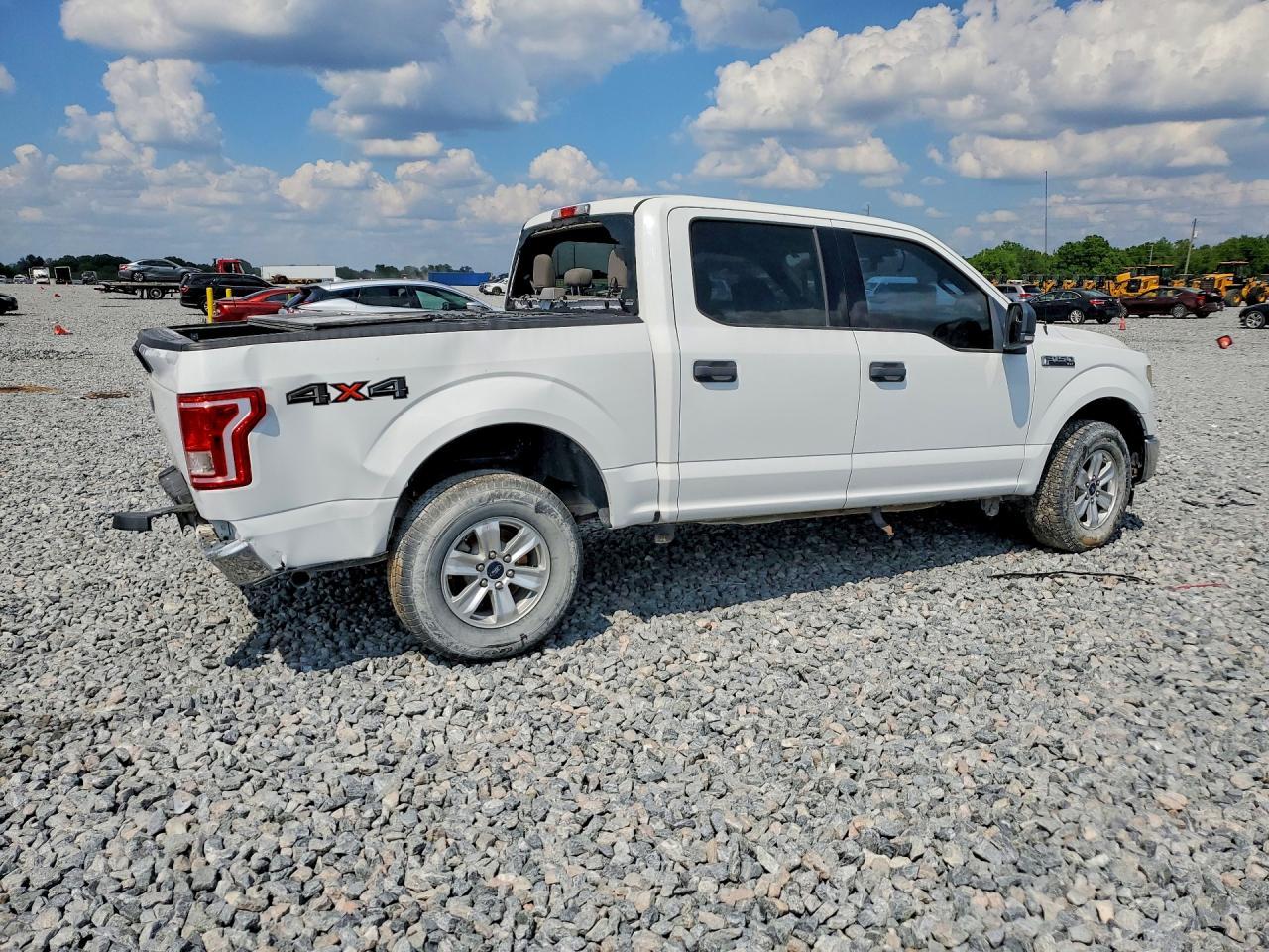 2017 Ford F150 Supercrew - Фото 3