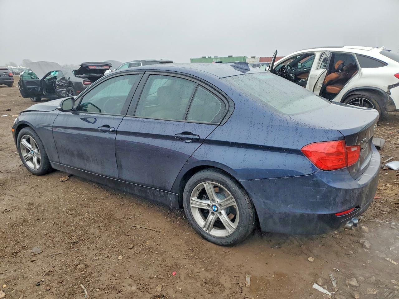 2013 BMW 328 Xi Sulev - Image 2