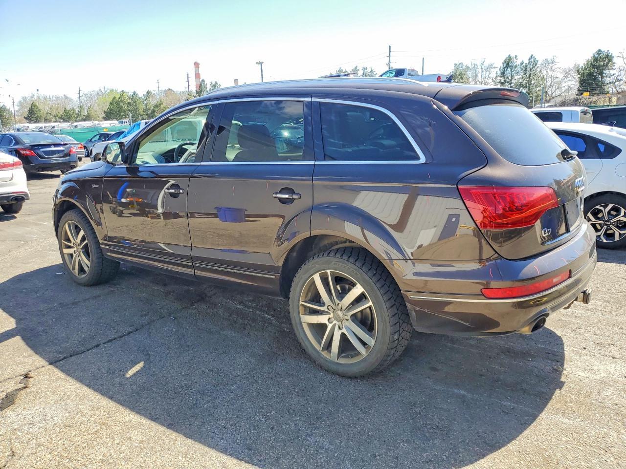 2014 Audi Q7 Premium Plus - Image 2