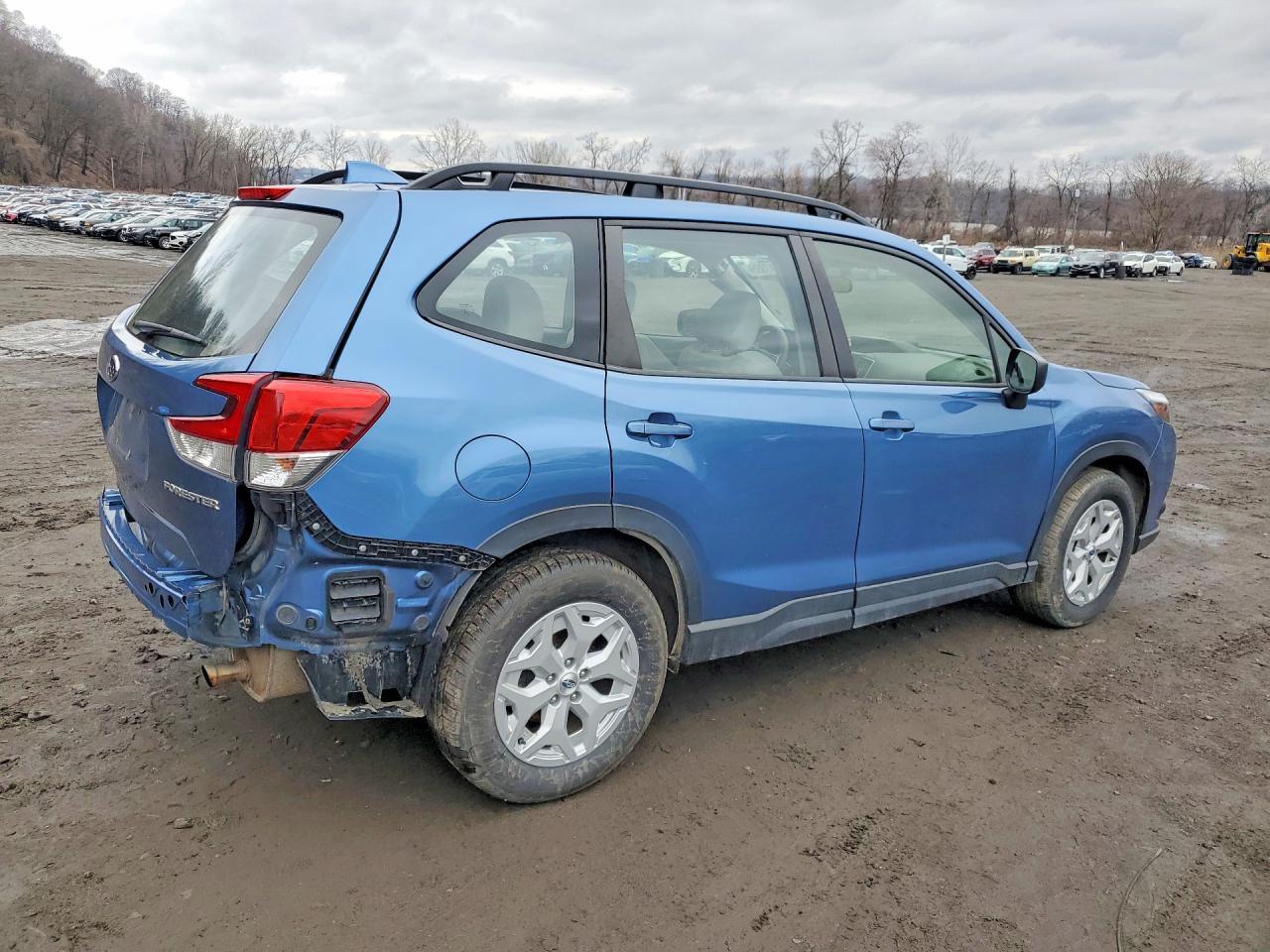 2022 Subaru Forester - Фото 3