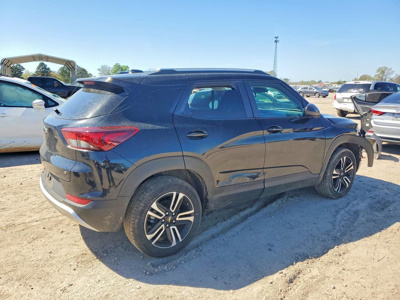 2023 Chevrolet Trailblazer Lt - Image 3