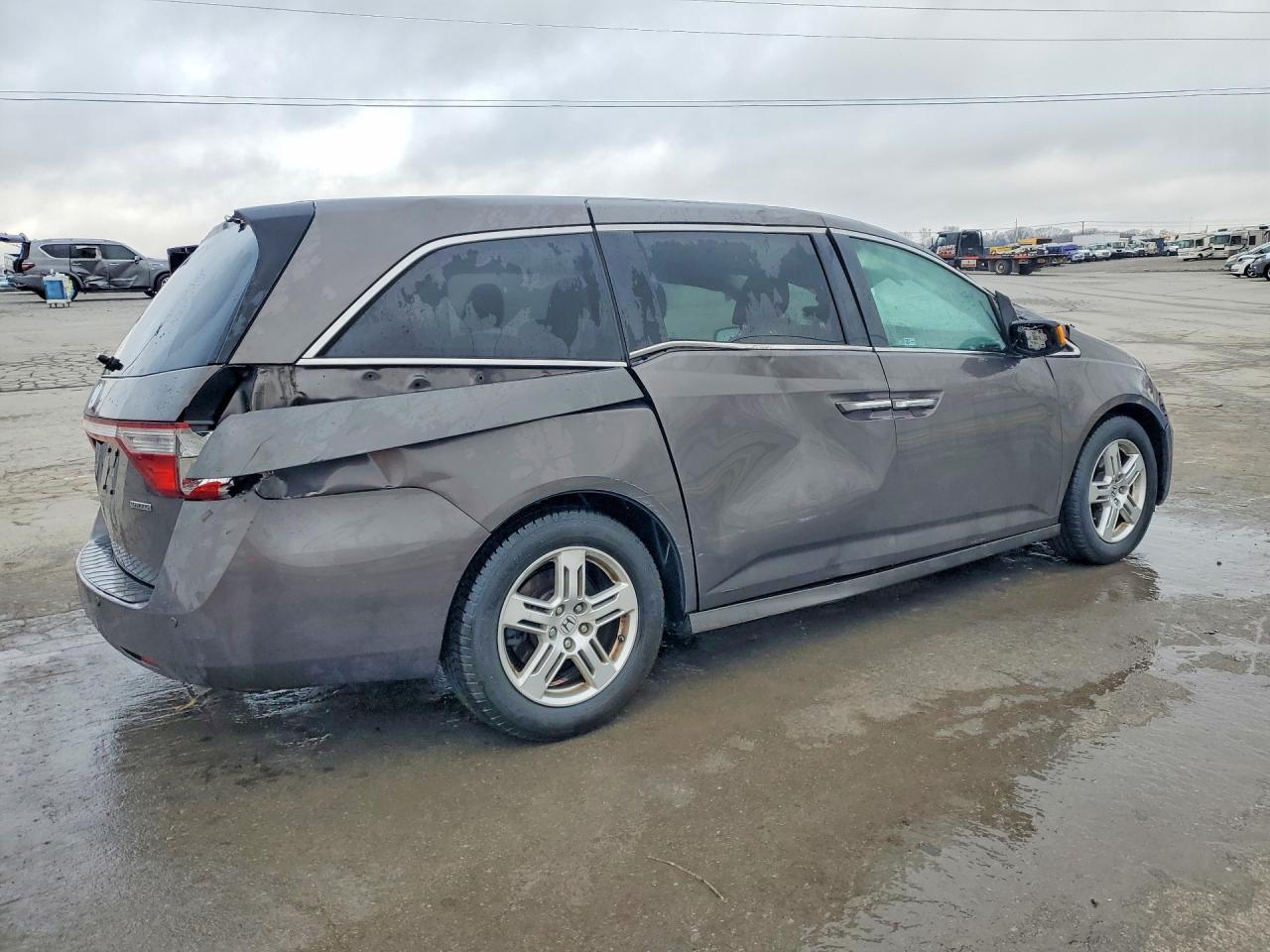 2012 Honda Odyssey Touring - Фото 3