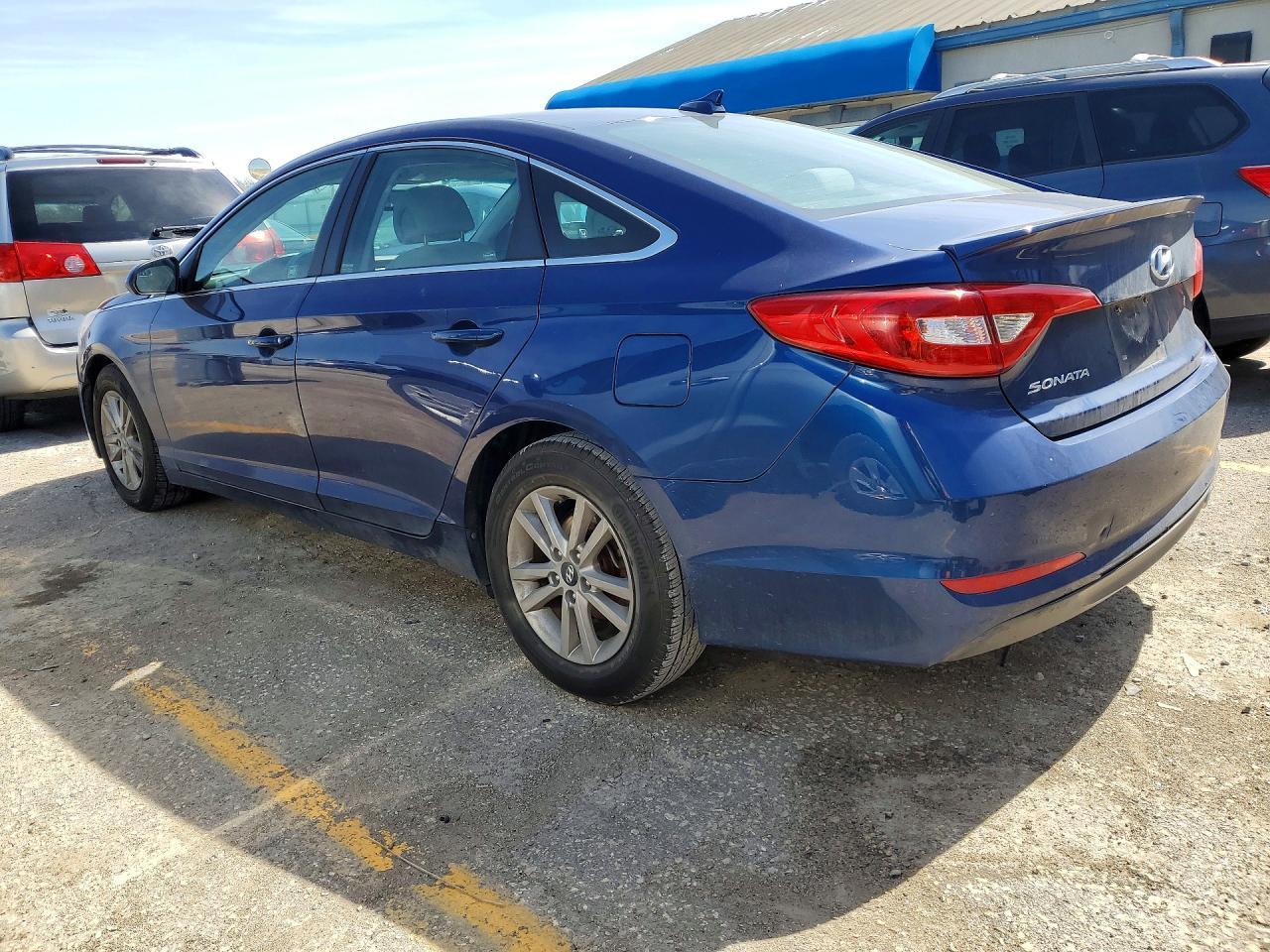 2015 Hyundai Sonata Se - Image 2