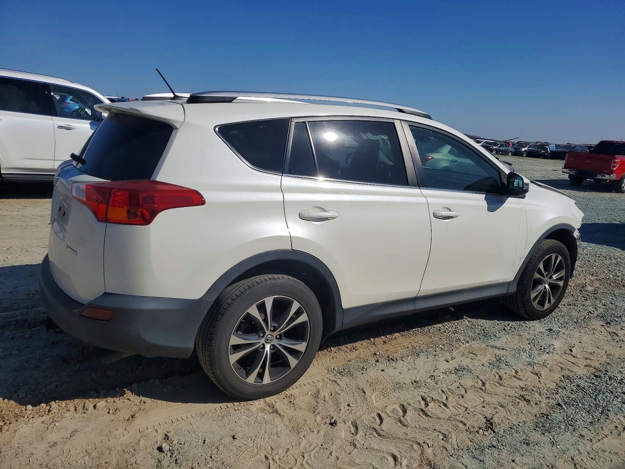 2015 Toyota Rav4 Limited - Image 3