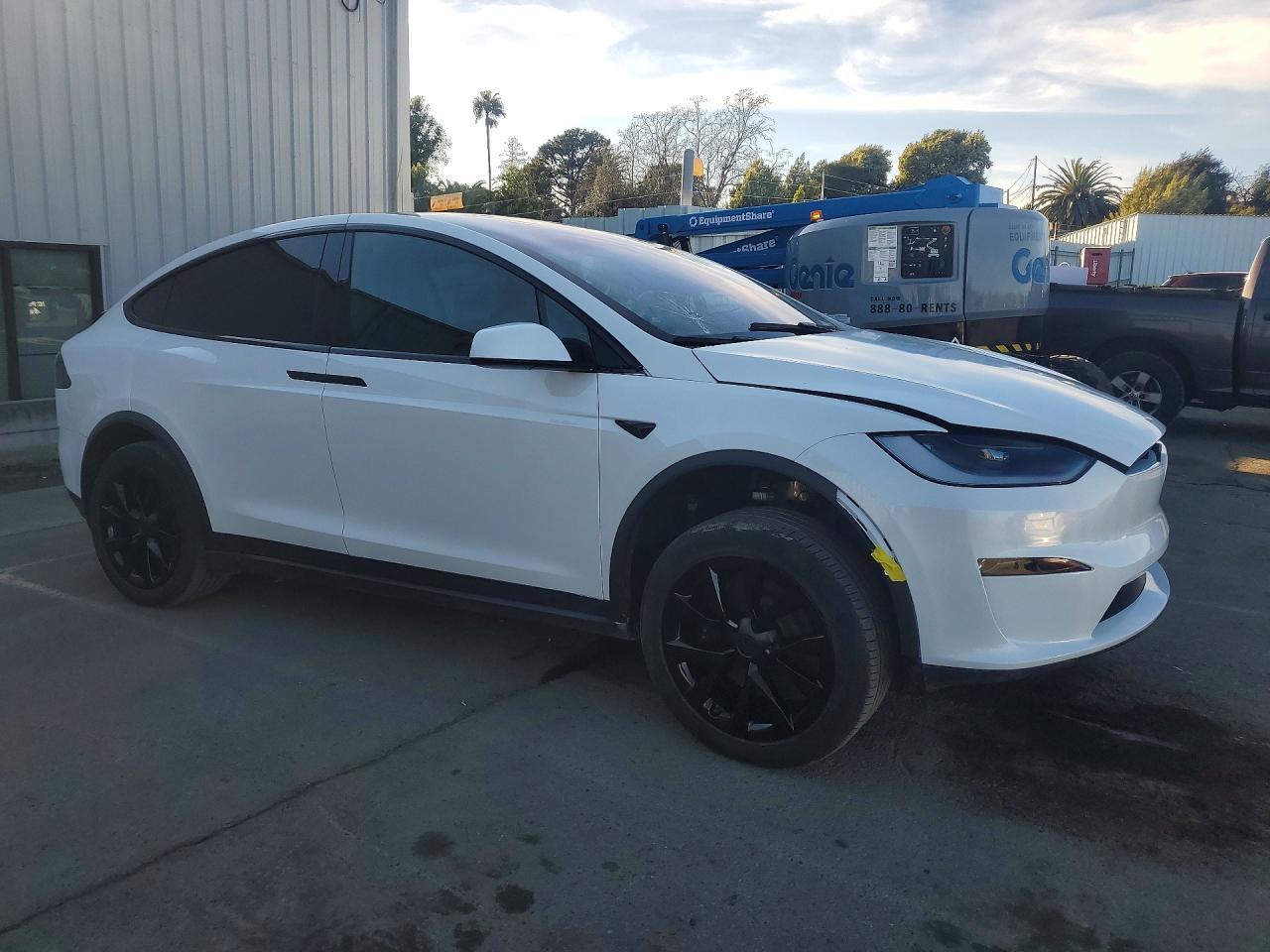 2024 Tesla Model X - Фото 4