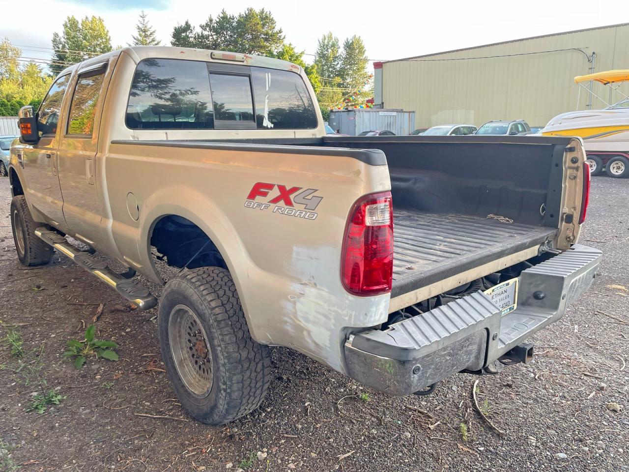 2010 Ford F250 Super Duty - Фото 3