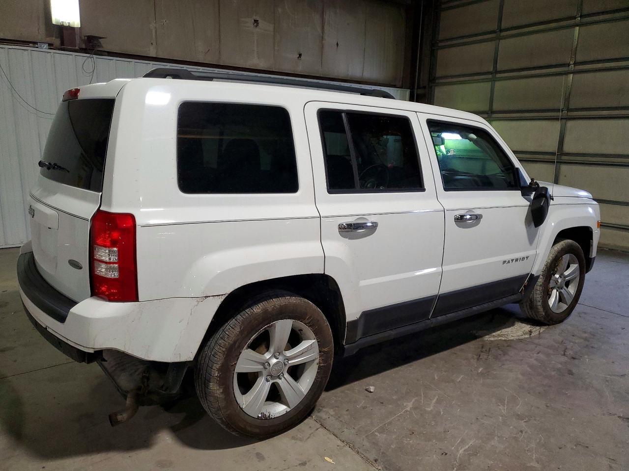 2016 Jeep Patriot Latitude - Фото 3