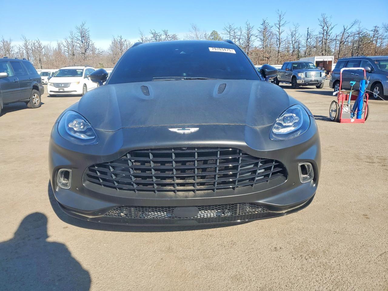 2021 Aston Martin Dbx - Фото 5