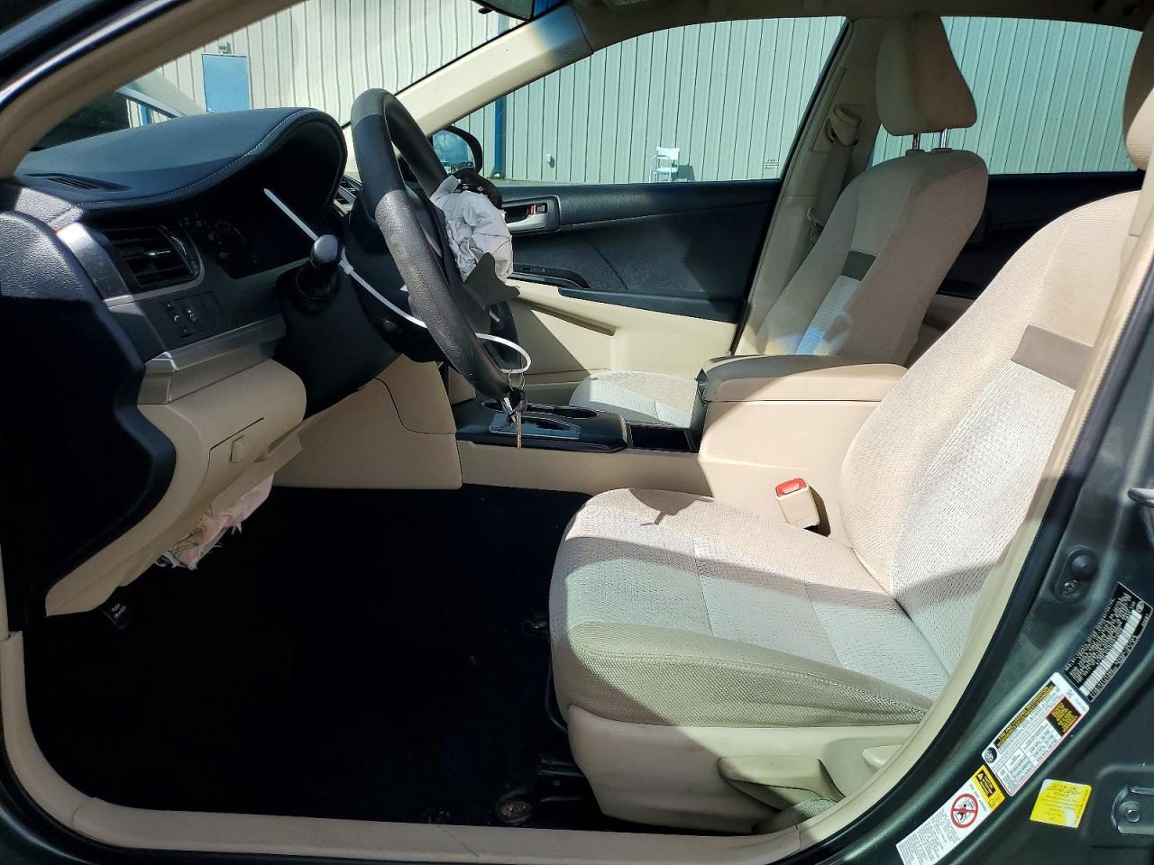 2012 Toyota Camry L - Image 7