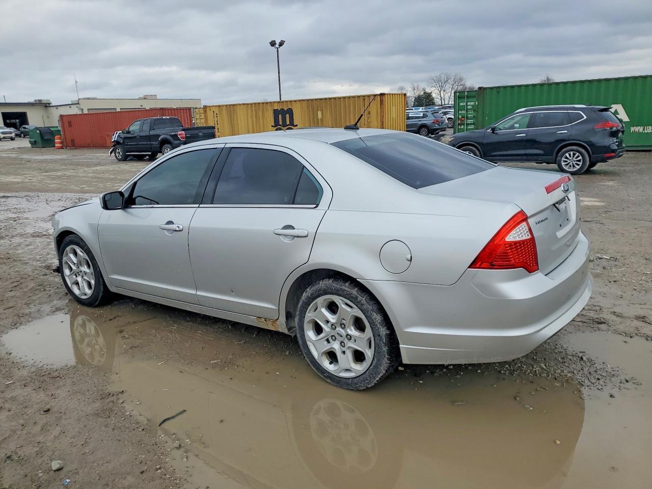 2011 Ford Fusion Se - Image 2