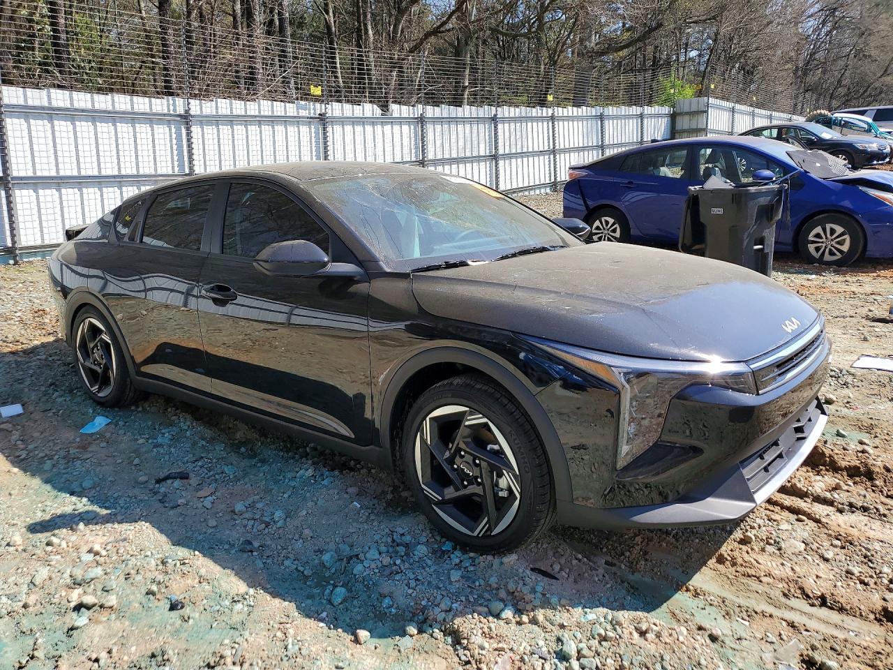 2025 Kia K4 Ex - Image 4