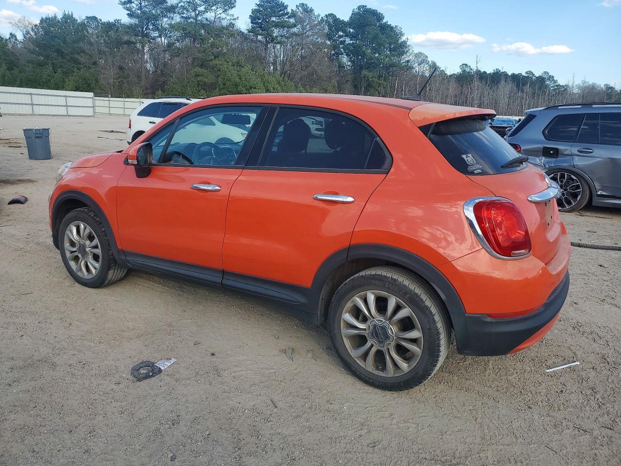 2016 Fiat 500X Easy - Image 2