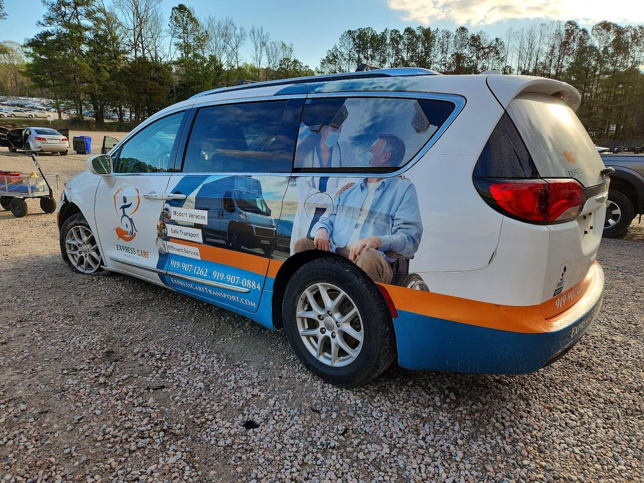 2020 Chrysler Pacifica Touring L - Фото 2