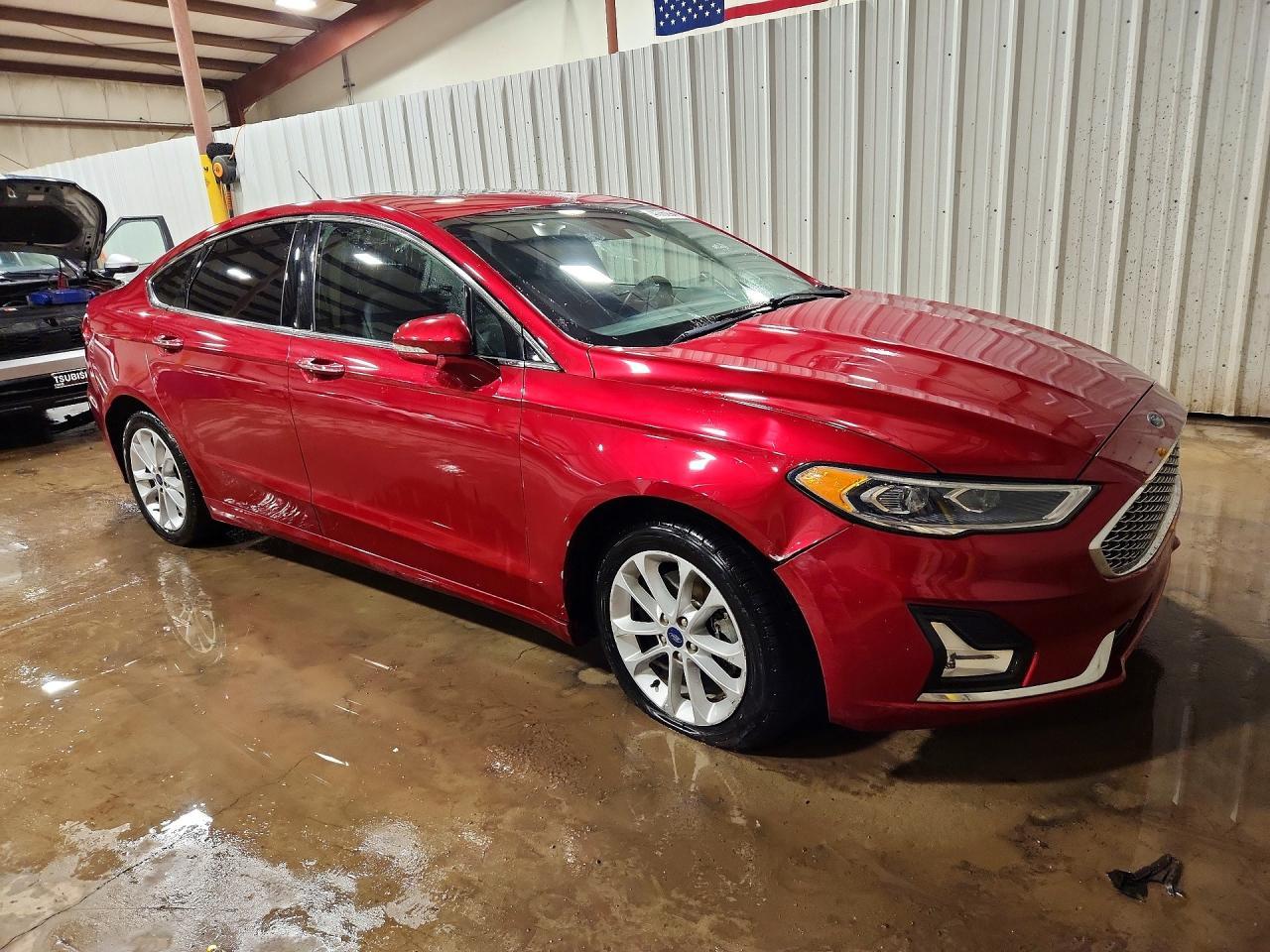 2020 Ford Fusion Titanium - Image 4