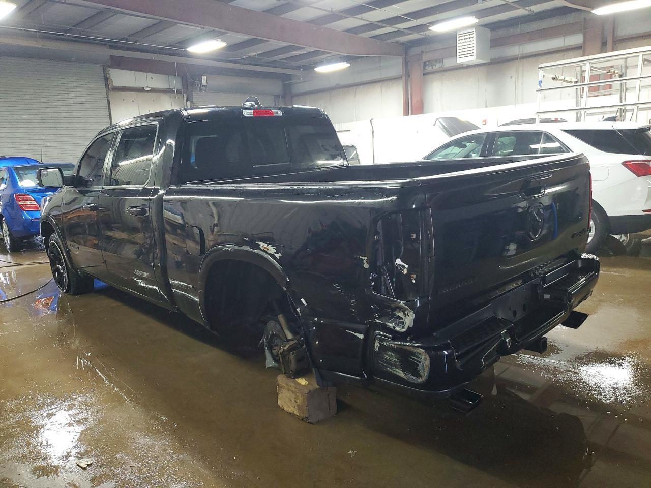 2020 Ram 1500 Laramie - Фото 2