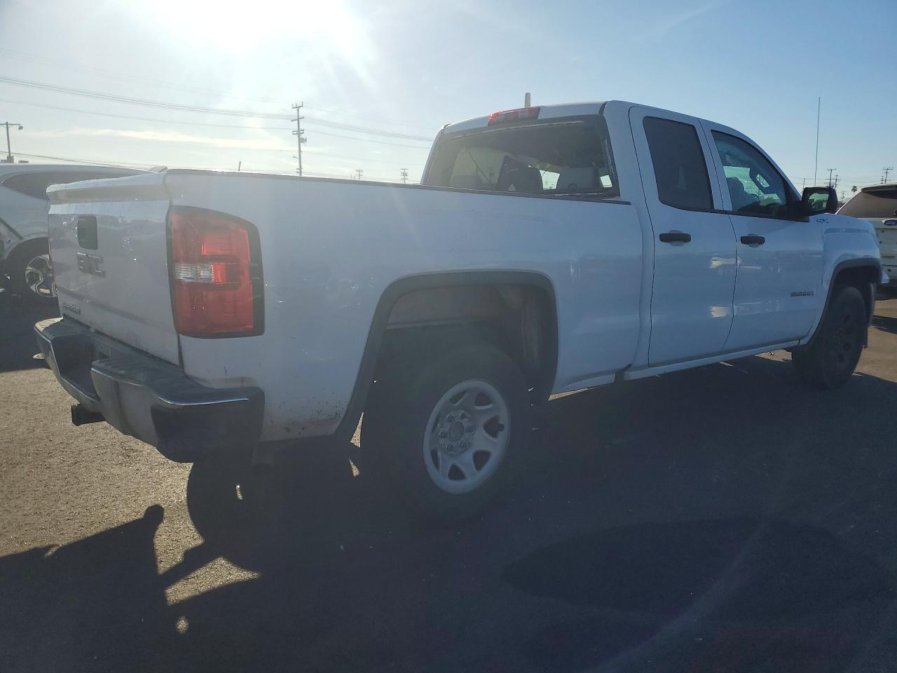 2017 GMC Sierra K1500 - Фото 3
