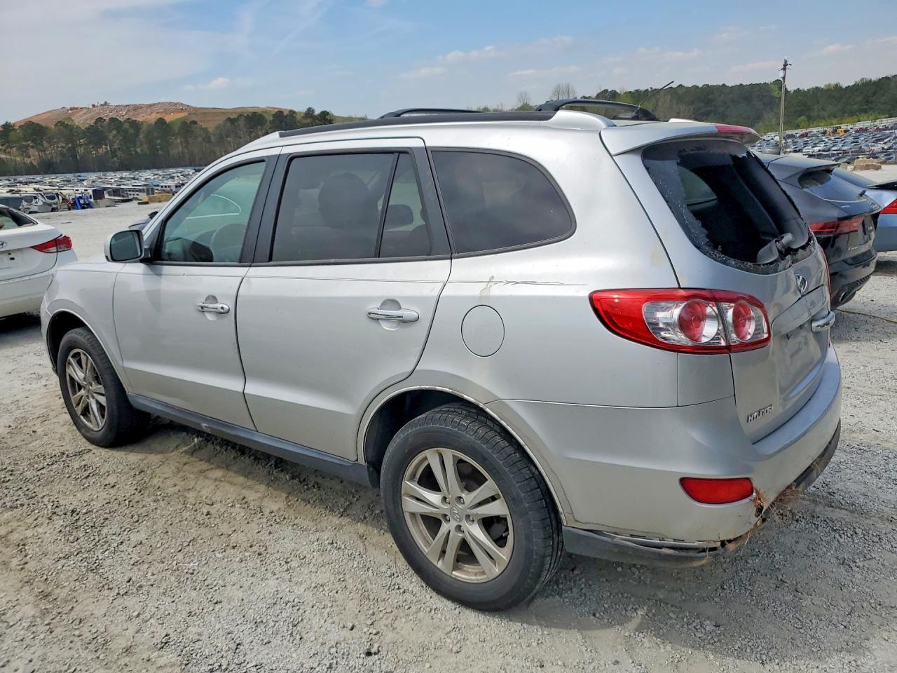 2011 Hyundai Santa Fe Limited - Image 2