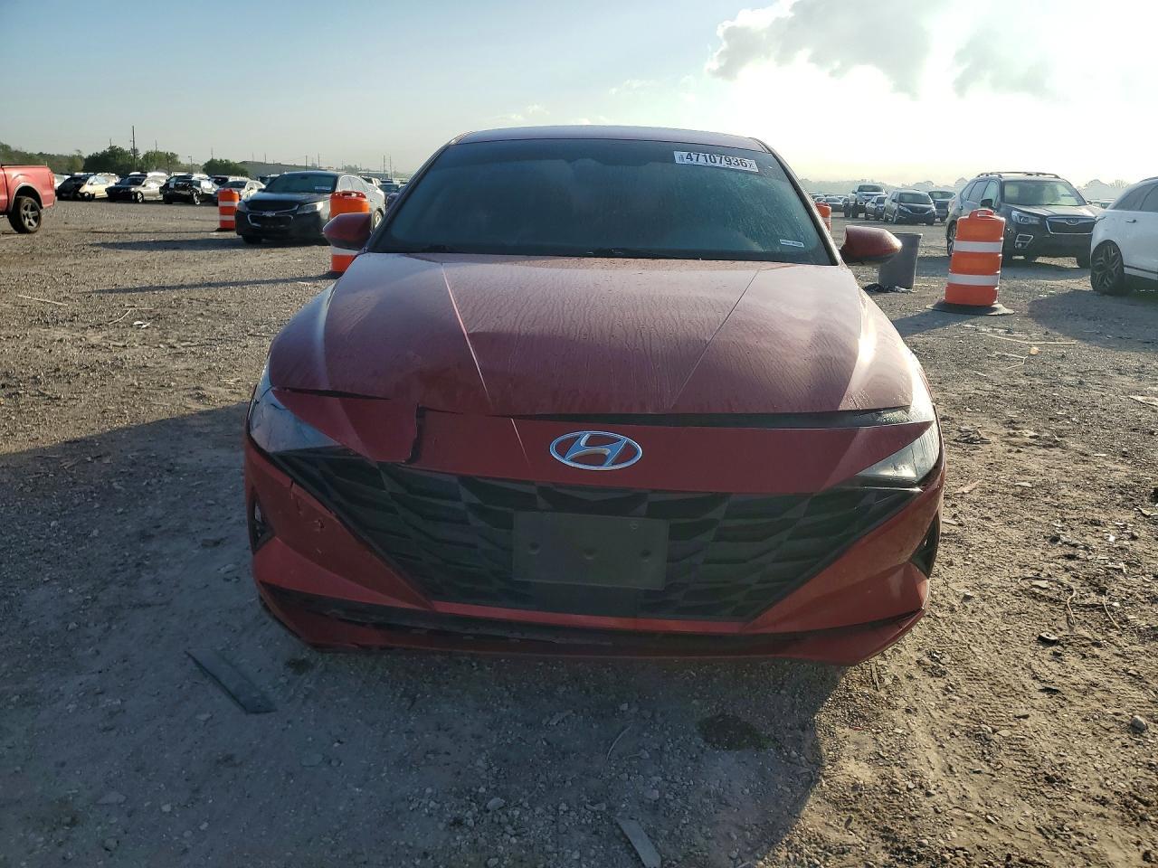 2023 Hyundai Elantra Sel - Фото 5