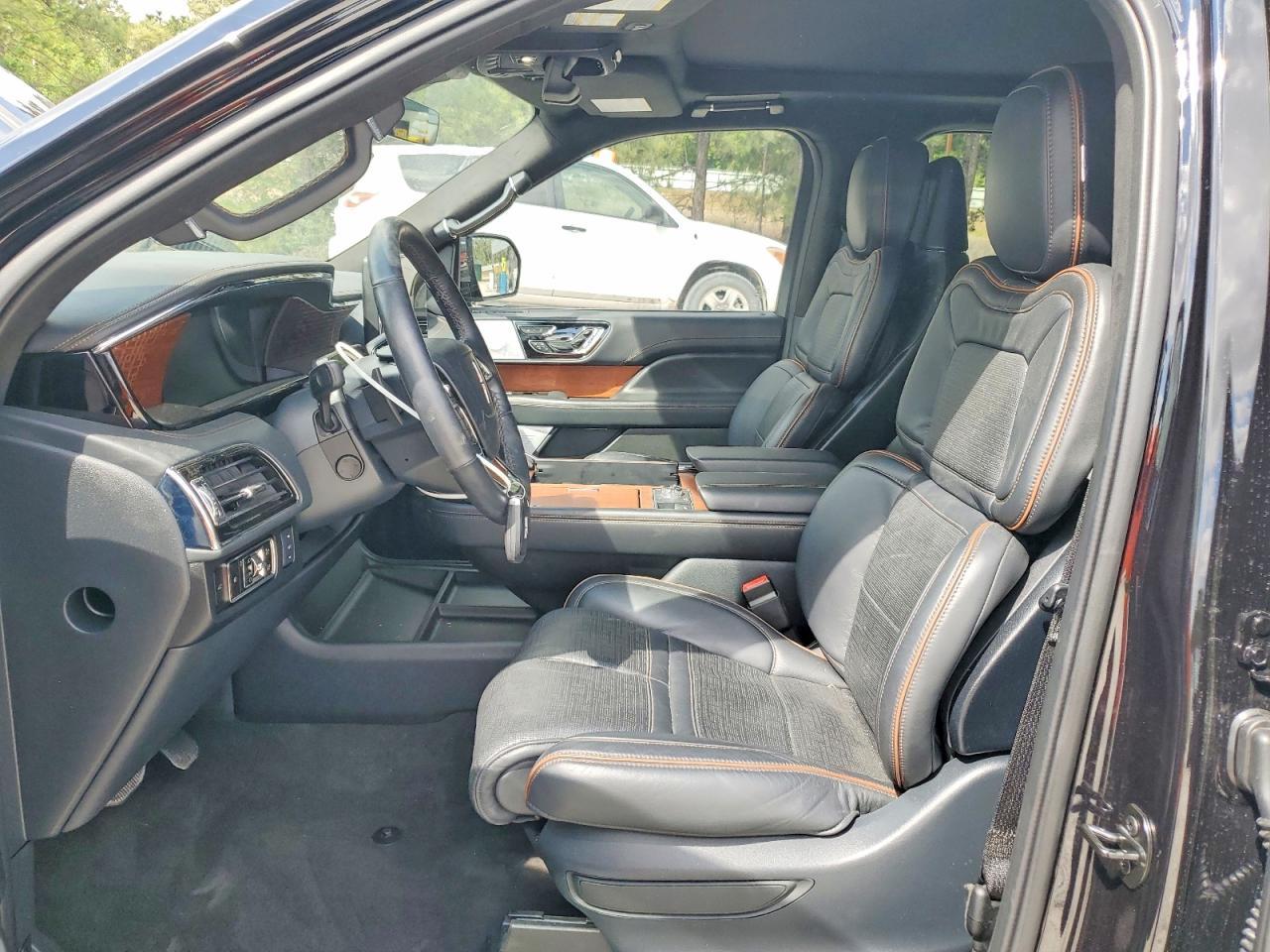 2023 Lincoln Navigator Black Label - Фото 7