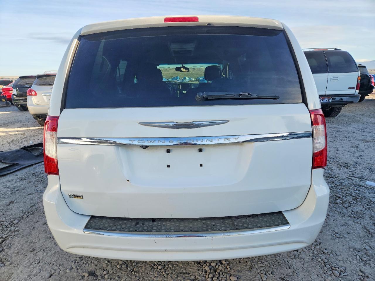 2014 Chrysler Town & Country Touring - Фото 6