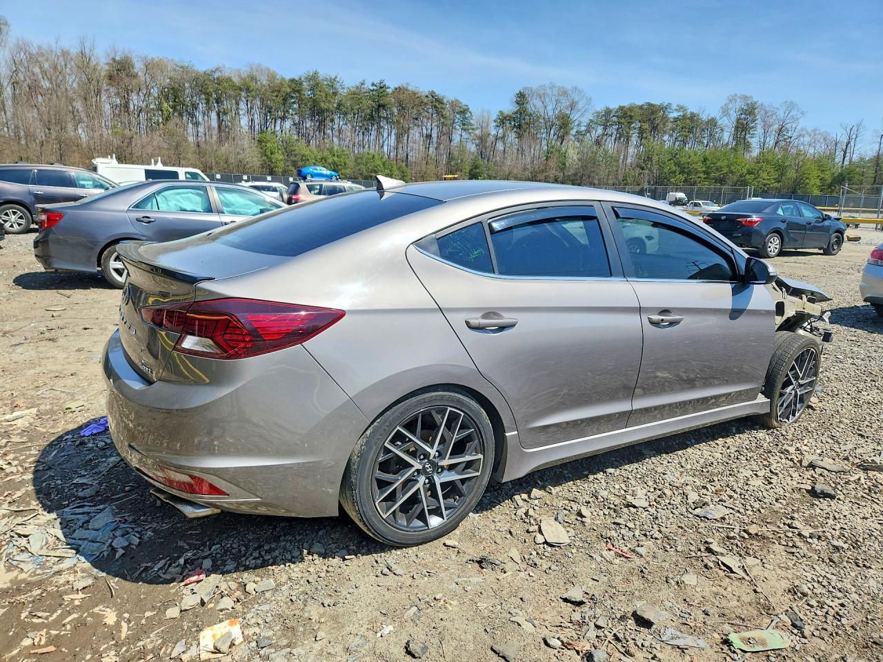 2020 Hyundai Elantra Sport - Фото 3
