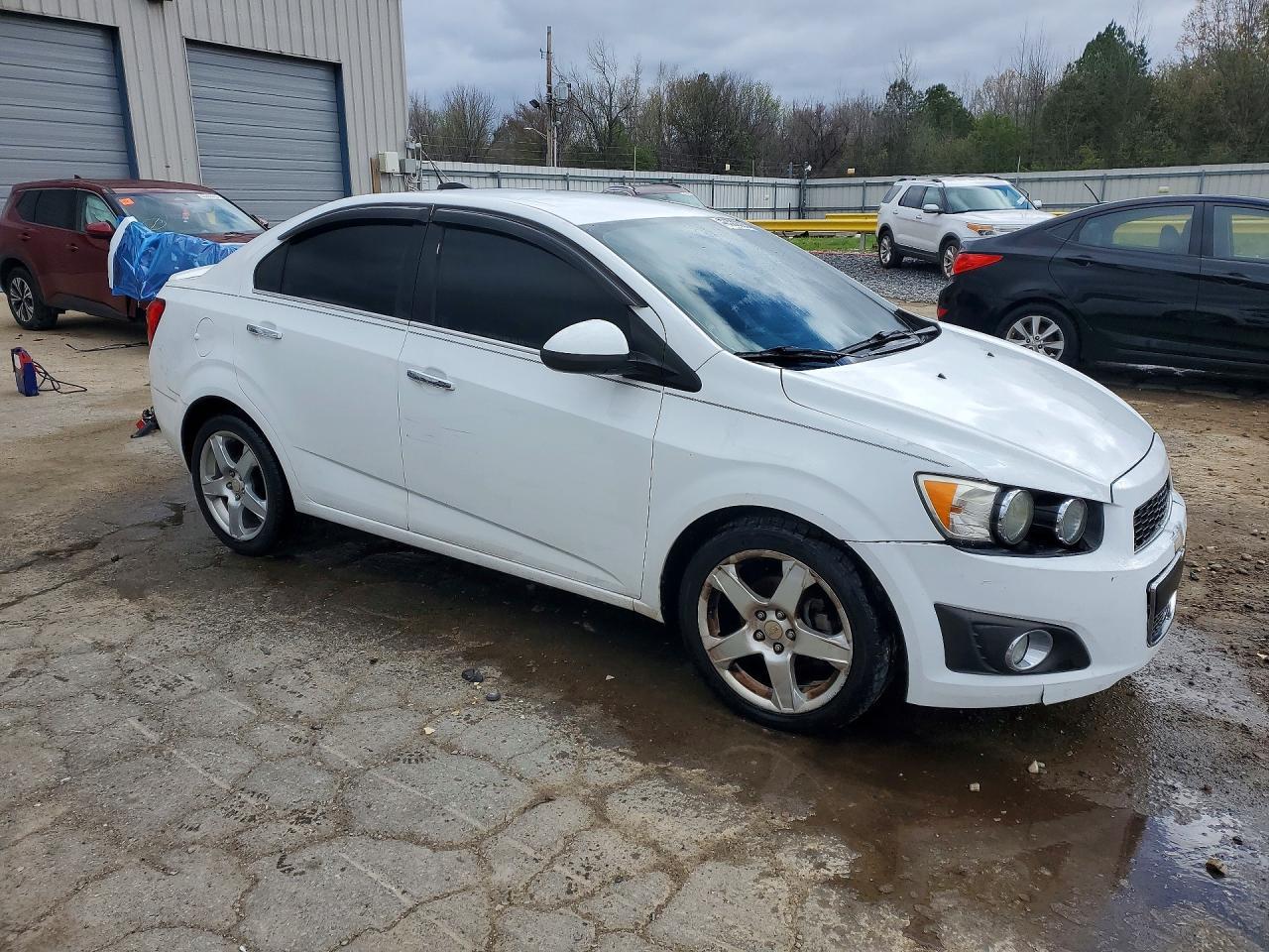 2015 Chevrolet Sonic Ltz - Фото 4