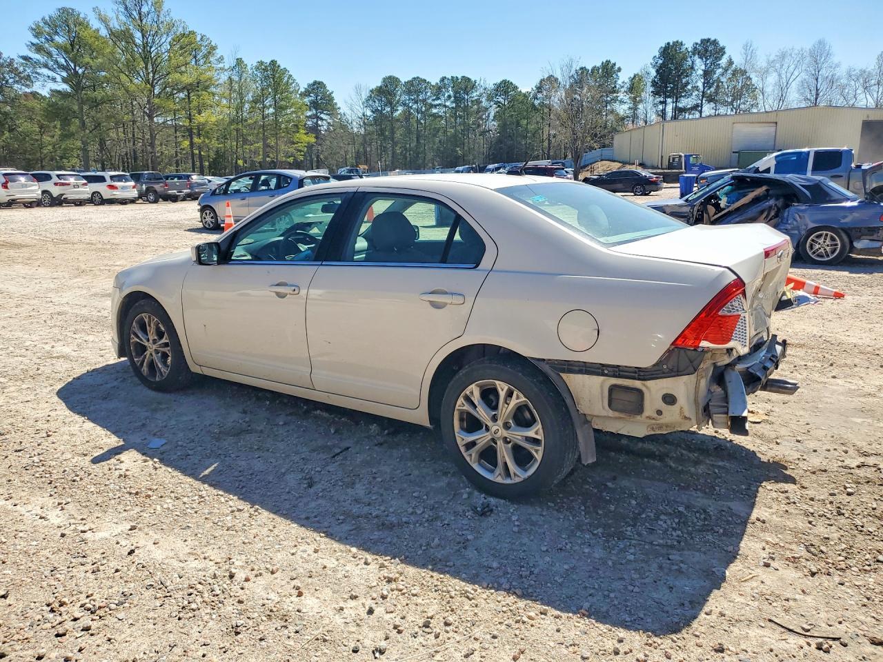 2012 Ford Fusion Se - Image 2