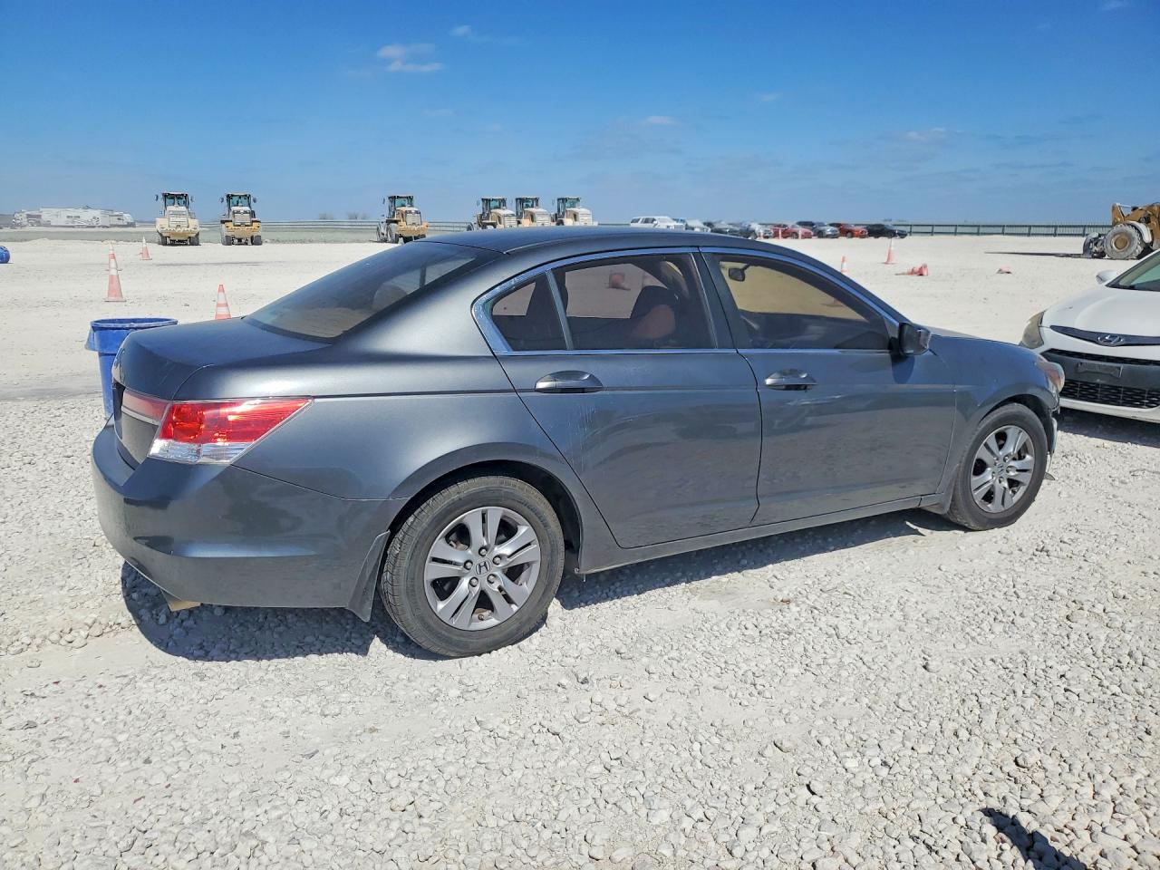 2011 Honda Accord Lxp - Image 3