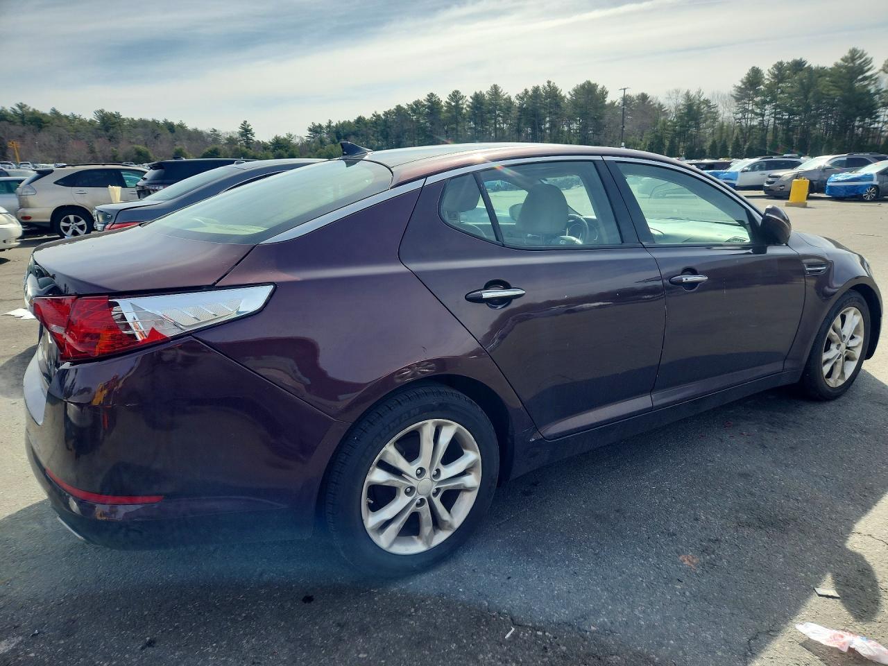 2012 Kia Optima Ex - Image 3