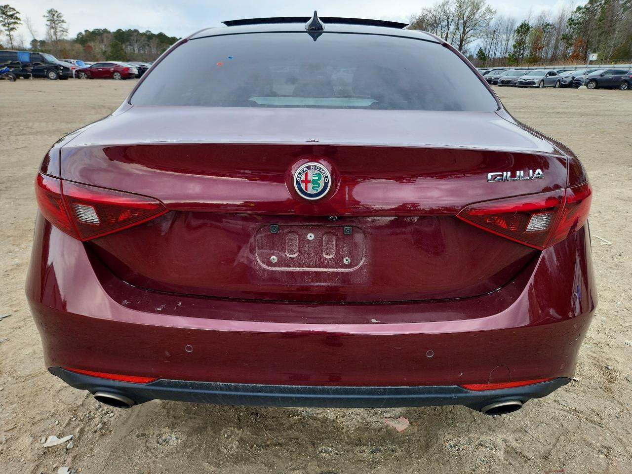 2017 Alfa Romeo Giulia - Фото 6