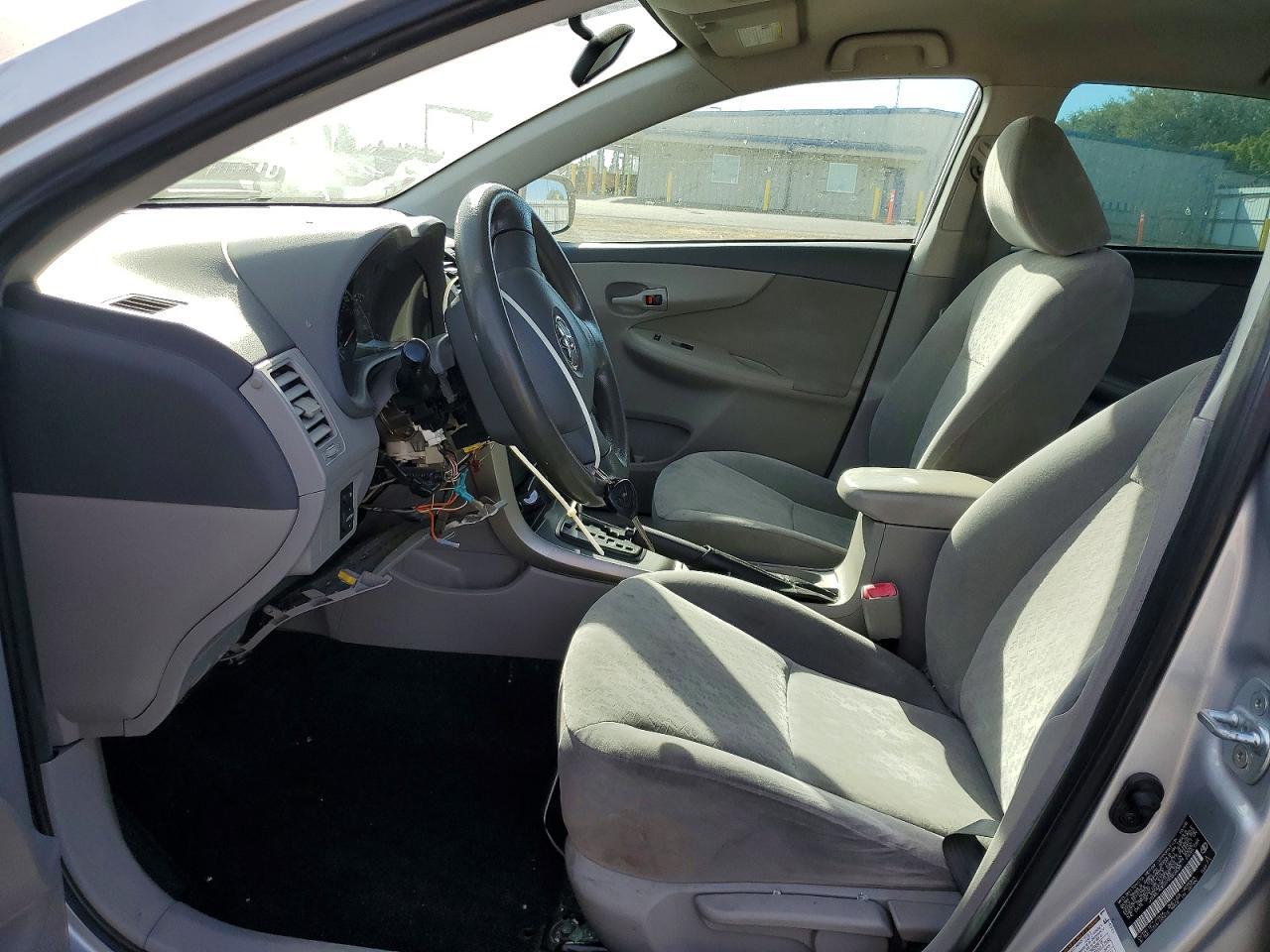 2009 Toyota Corolla Le - Фото 7