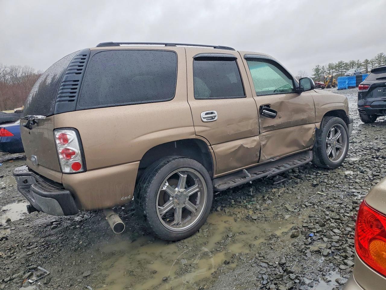2003 Chevrolet Tahoe K1500 - Фото 3