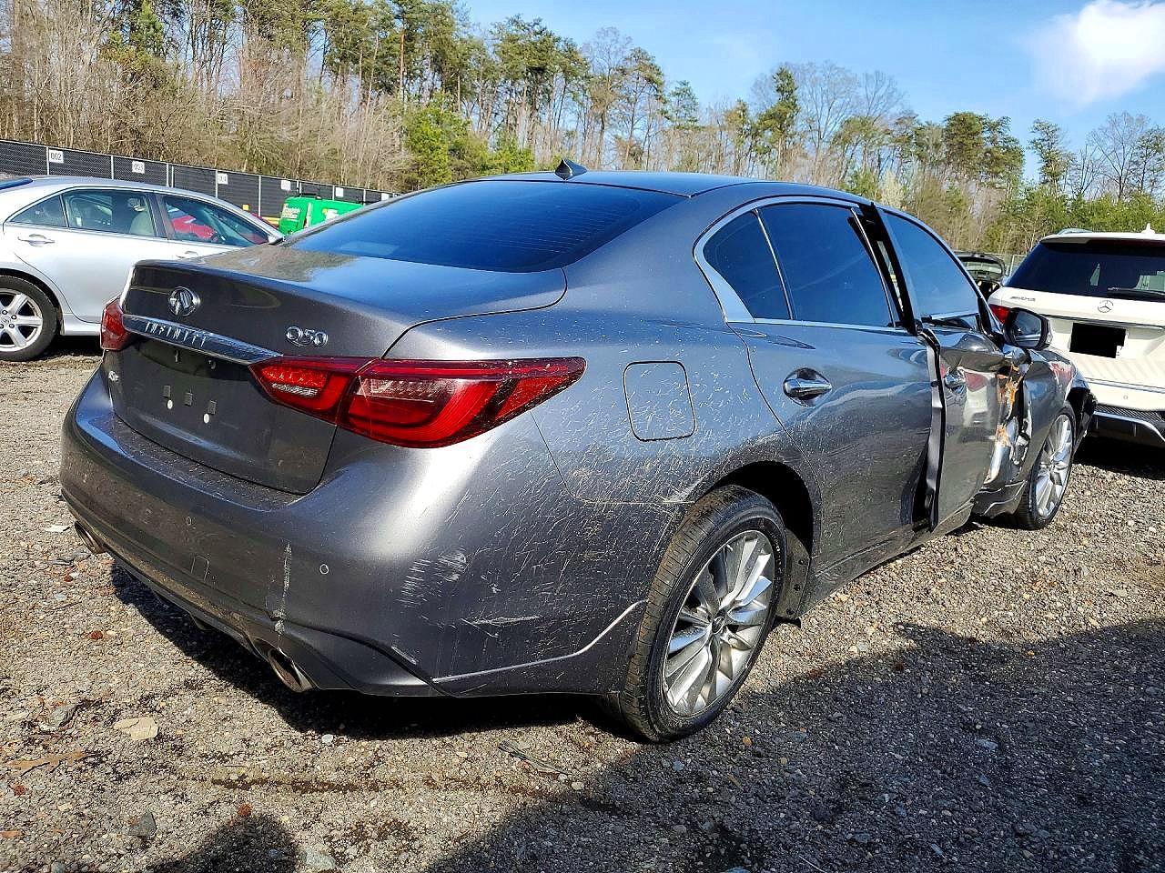 2021 Infiniti Q50 Luxe - Фото 3