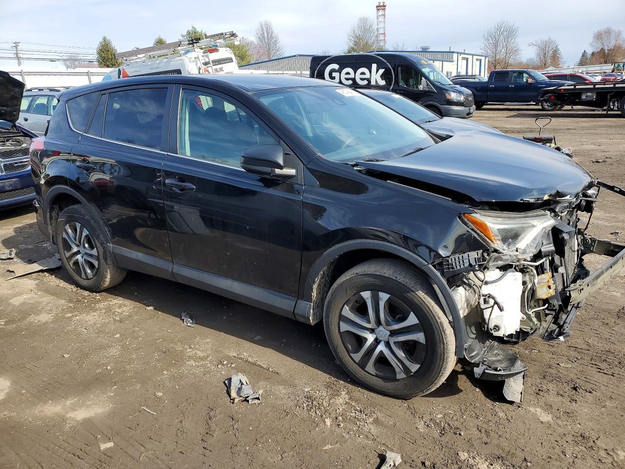 2017 Toyota Rav4 Le - Image 4
