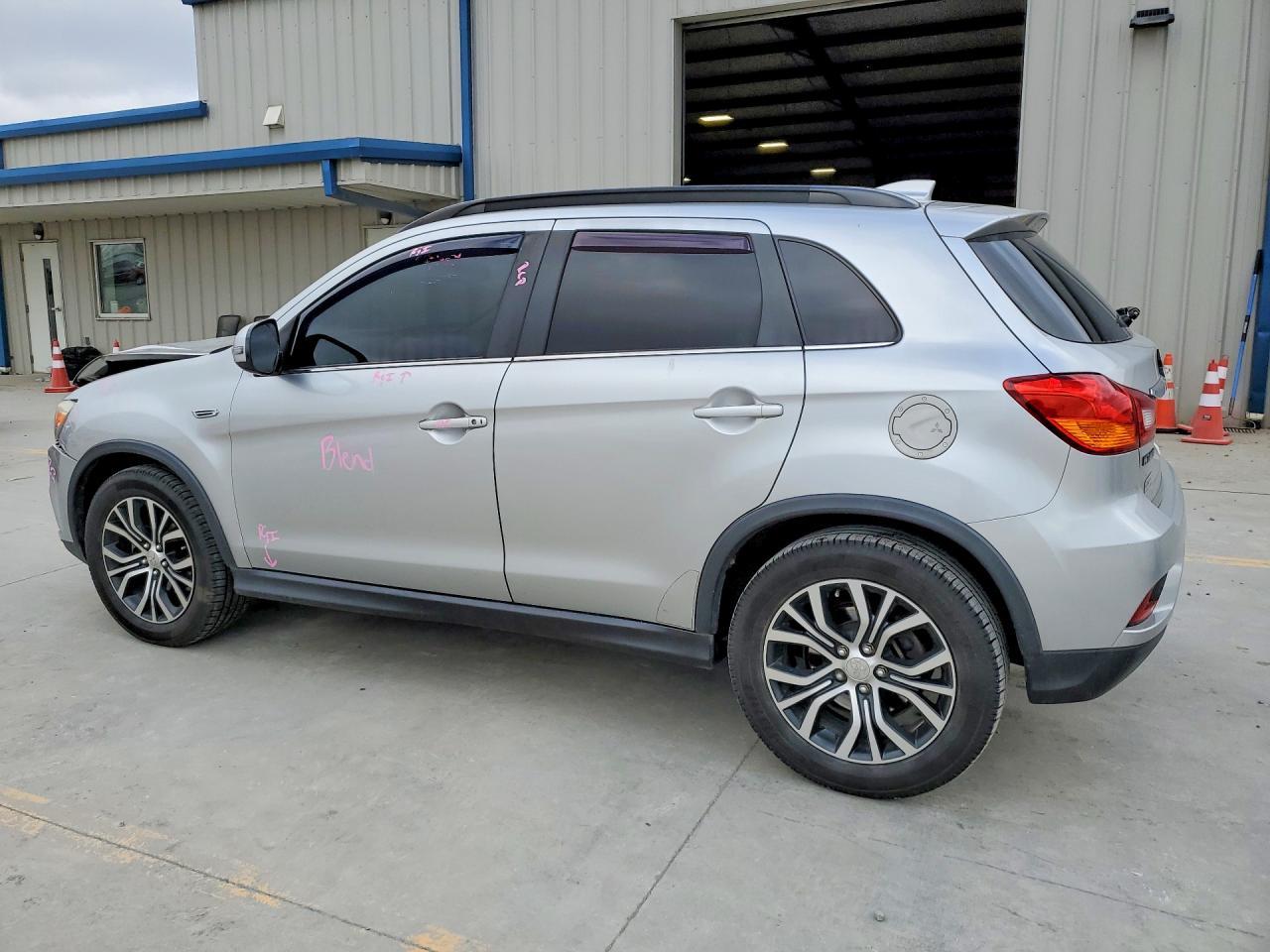 2018 Mitsubishi Outlander Sport Sel - Фото 2