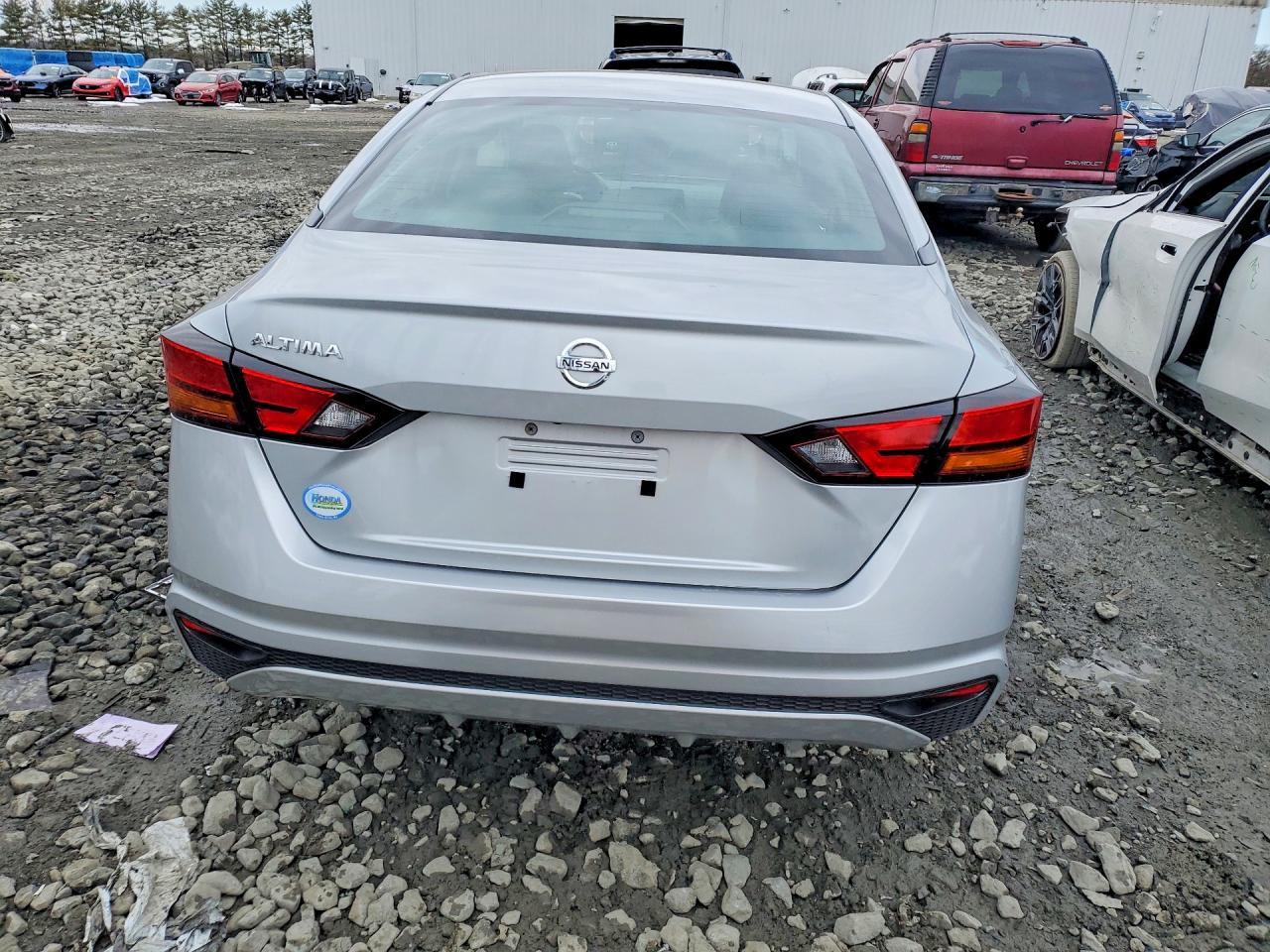 2022 Nissan Altima 2.5 S - Фото 6