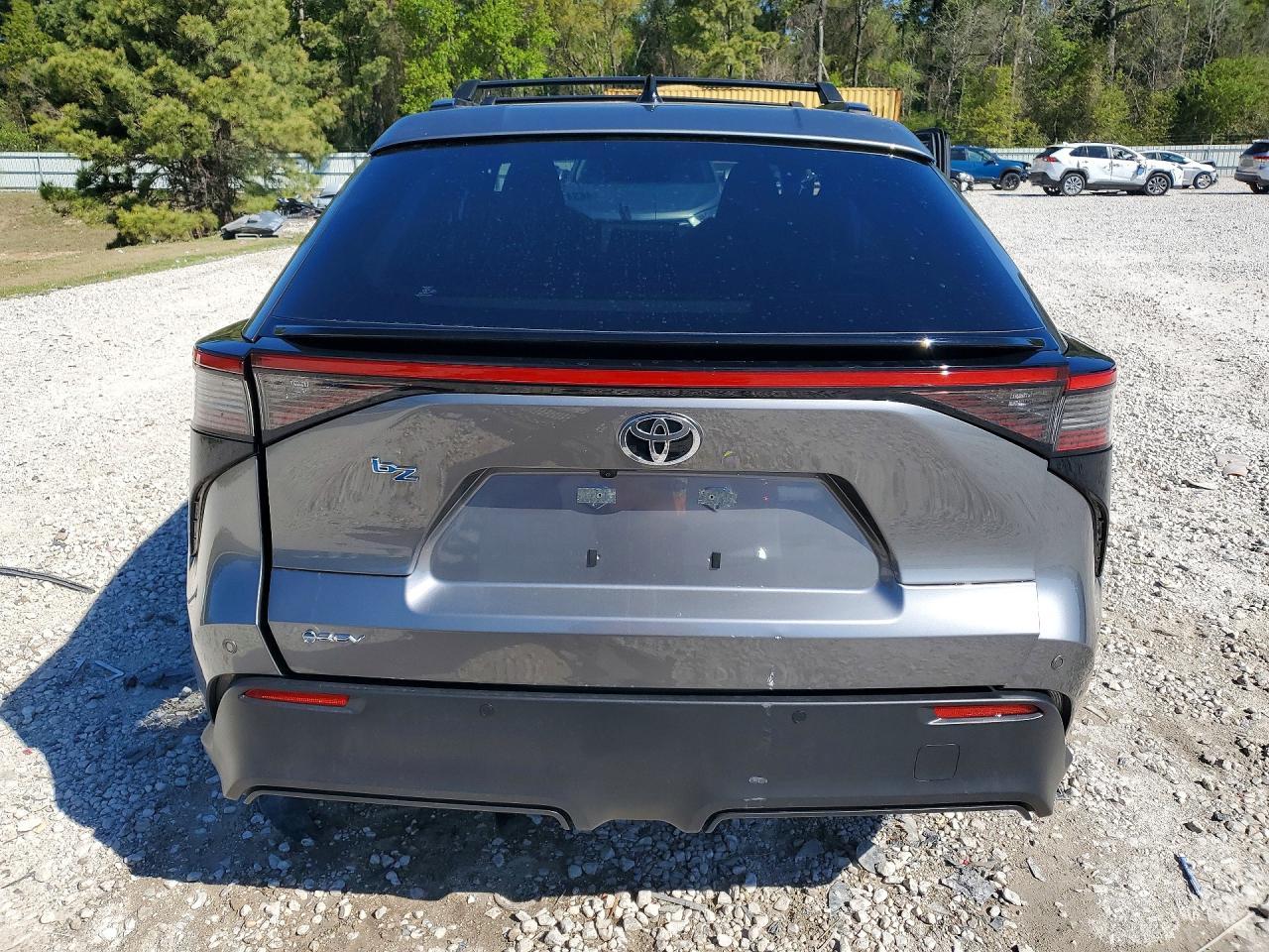 2026 Toyota Bz Xle Plus - Фото 6