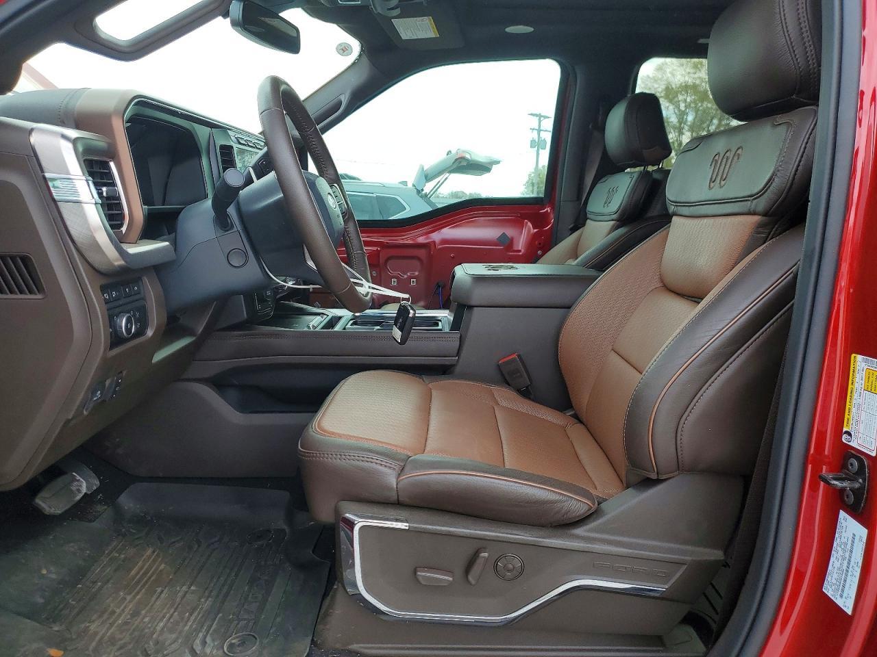 2024 Ford F250 Super Duty - Фото 7