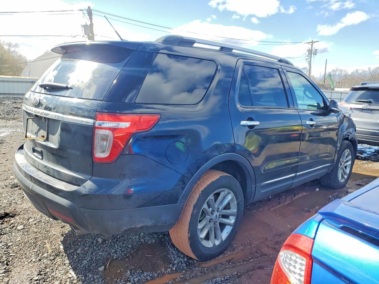 2014 Ford Explorer Xlt - Фото 3