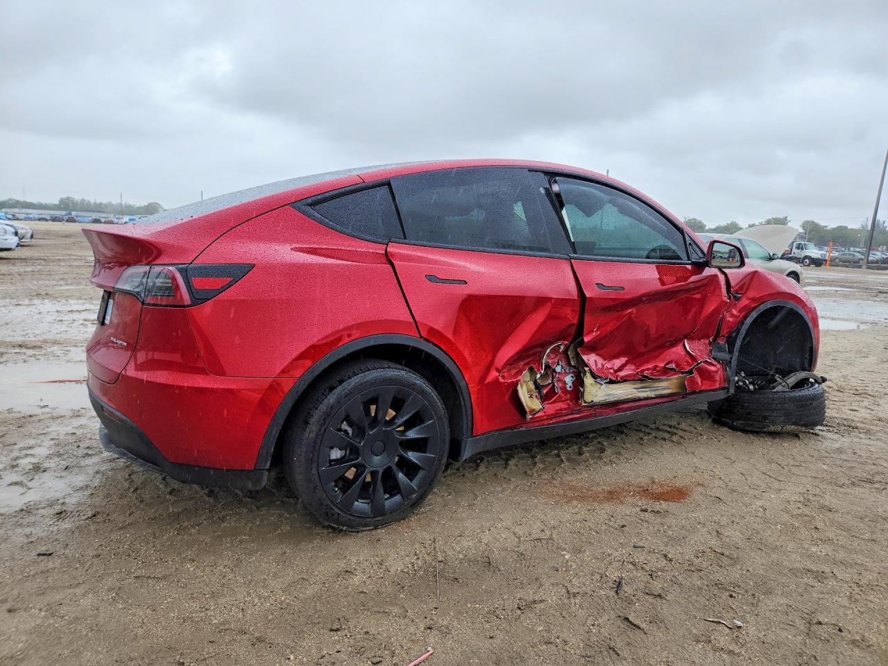2023 Tesla Model Y - Image 3