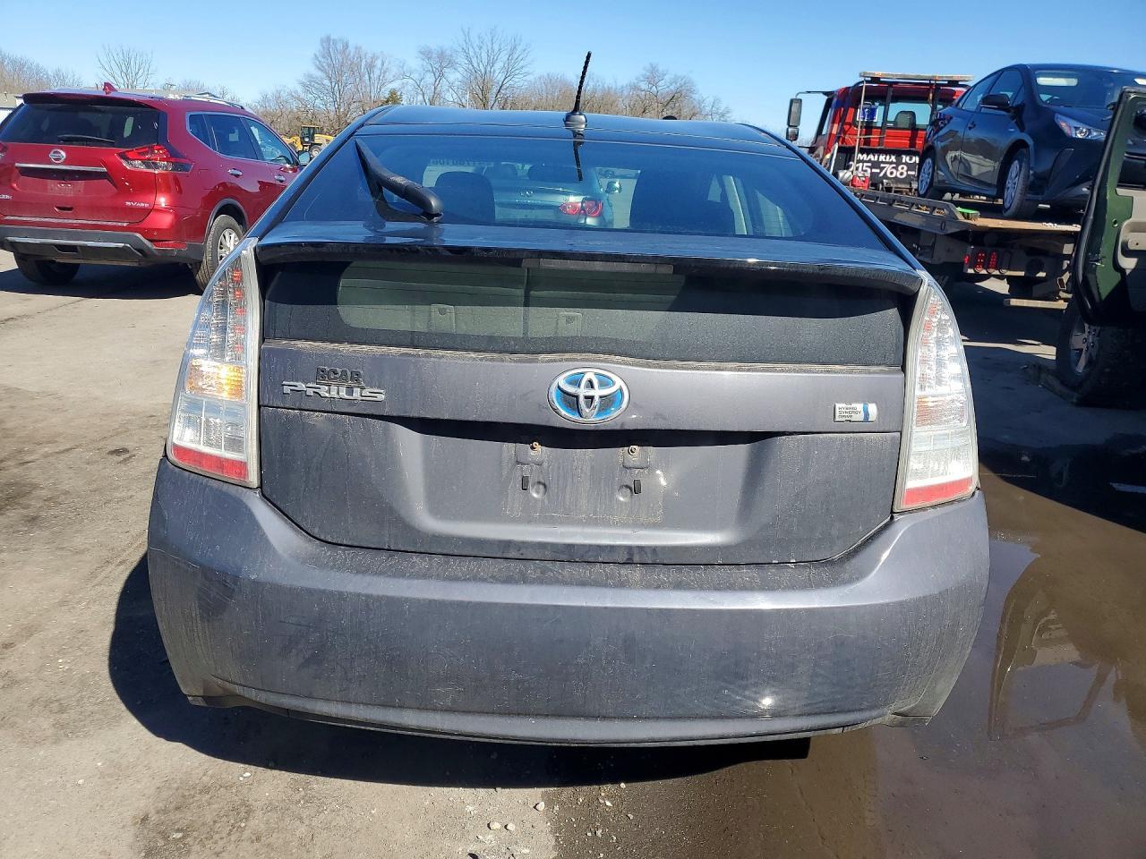 2011 Toyota Prius Two - Фото 6