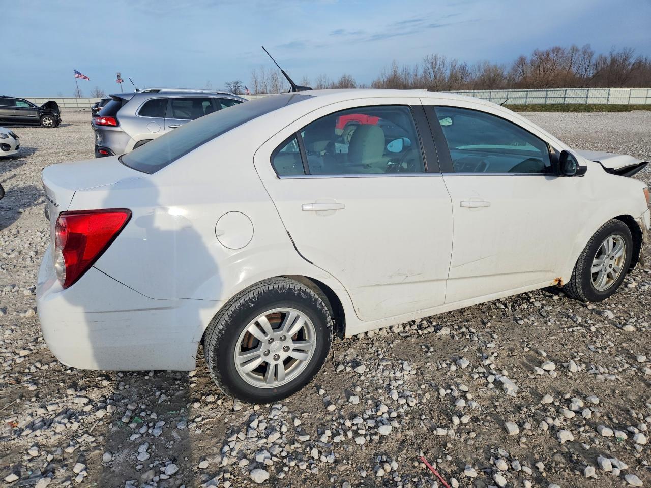 2014 Chevrolet Sonic Lt - Фото 3