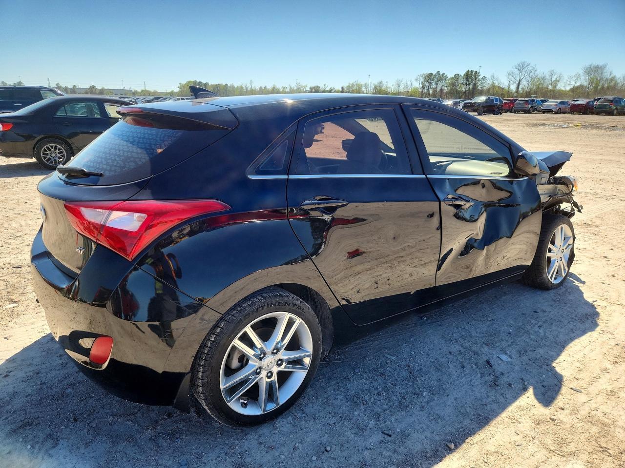 2013 Hyundai Elantra Gt Base - Image 3