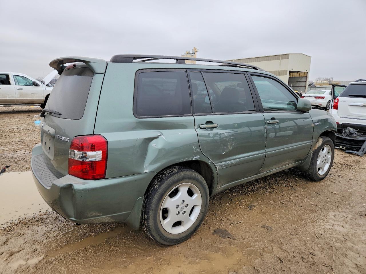 2004 Toyota Highlander Limited - Image 3