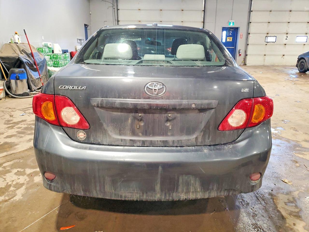 2010 Toyota Corolla Base - Фото 6