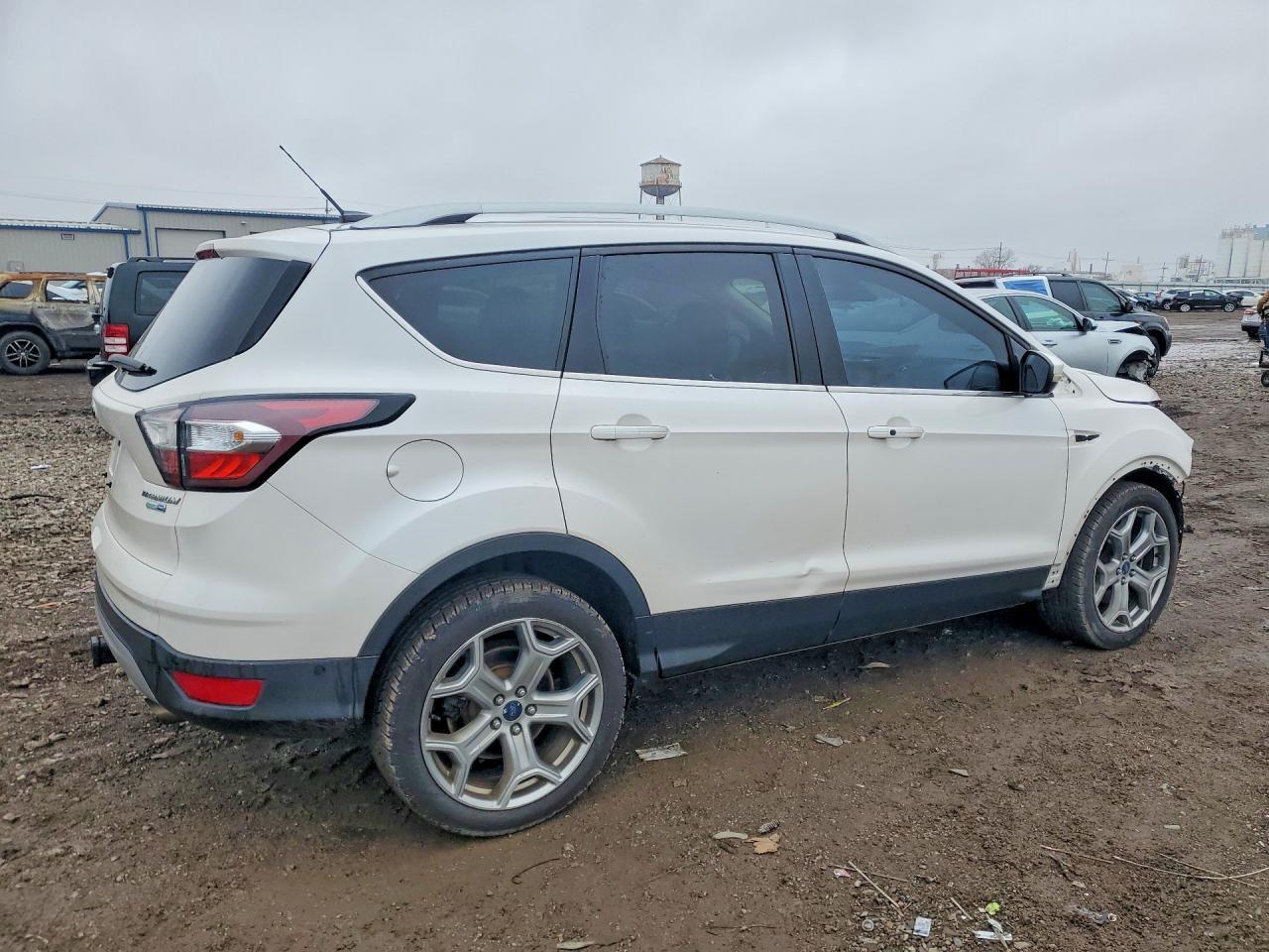 2017 Ford Escape Titanium - Image 3