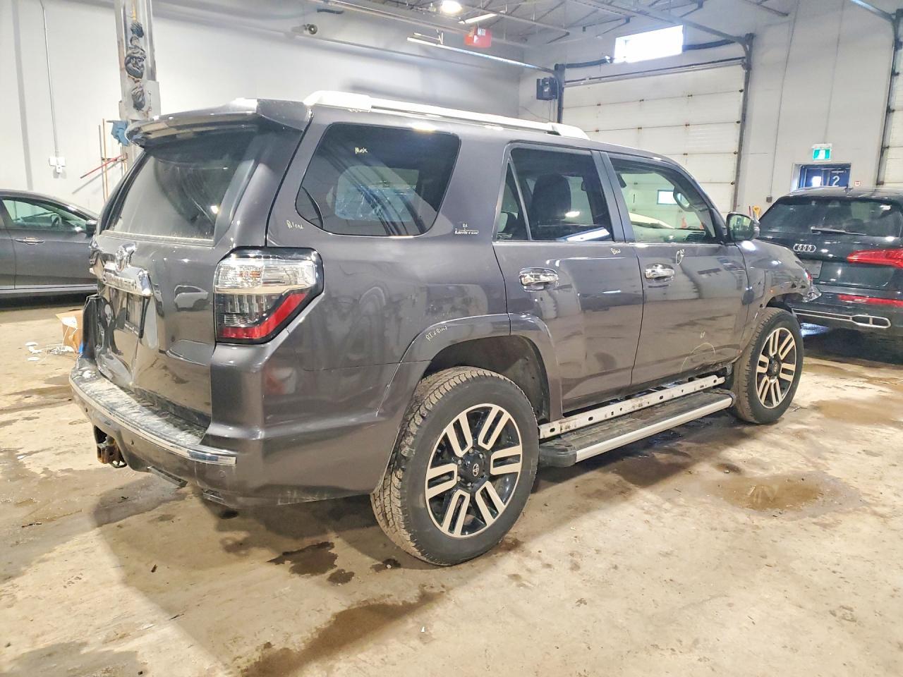 2022 Toyota 4Runner Limited - Фото 3