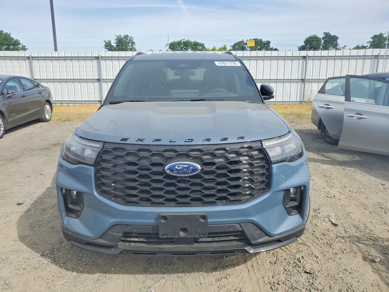 2025 Ford Explorer St-Line - Фото 5