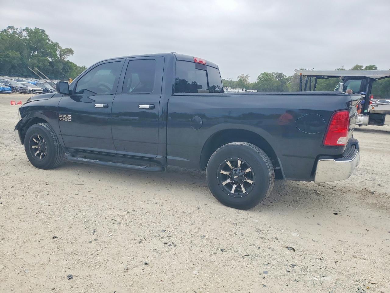 2017 Ram 1500 Slt - Фото 2