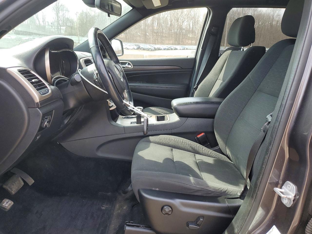 2014 Jeep Grand Cherokee Laredo - Image 7